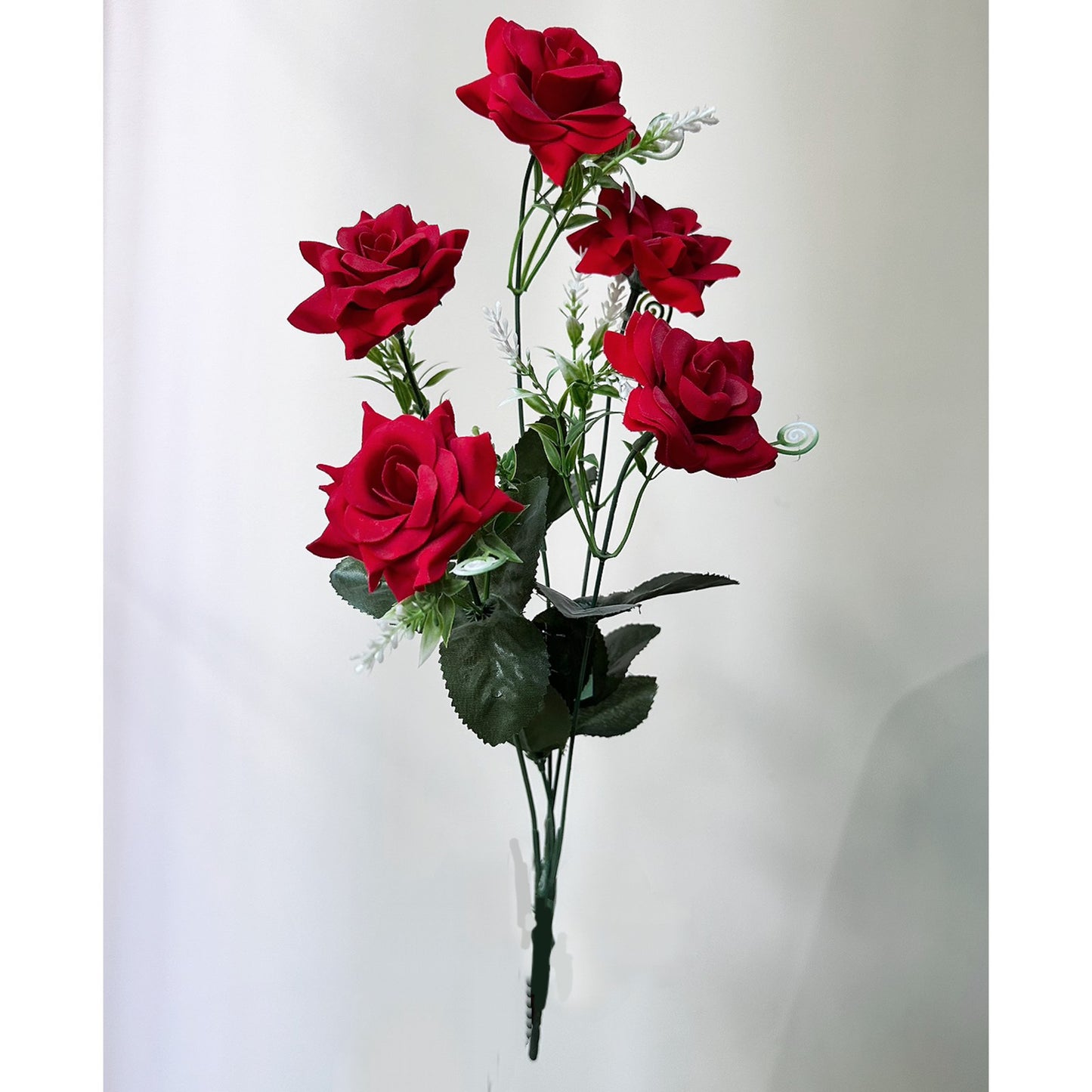 Б-т A-510/5 Букет от червена кадифена роза с 5 глави