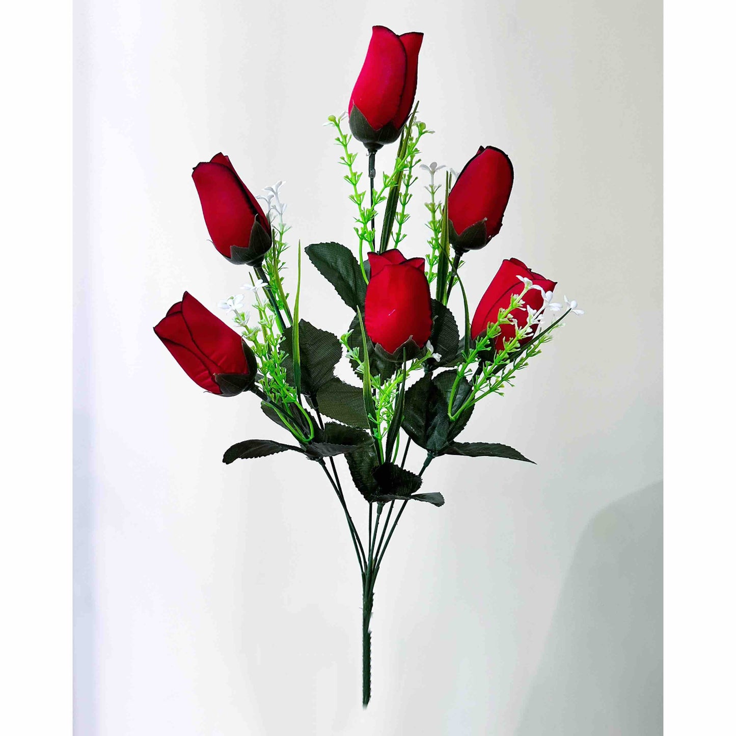 A-580/6 Червено-черен кадифен букет от розови пъпки